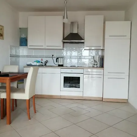 Nera Apartment *