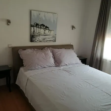 Nera Apartment *